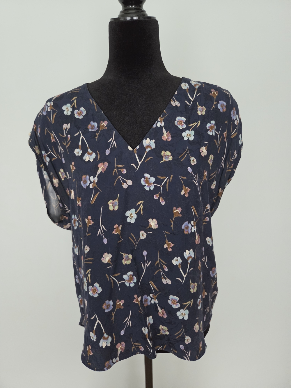 Floral V-Neck Women’s Top - Navy